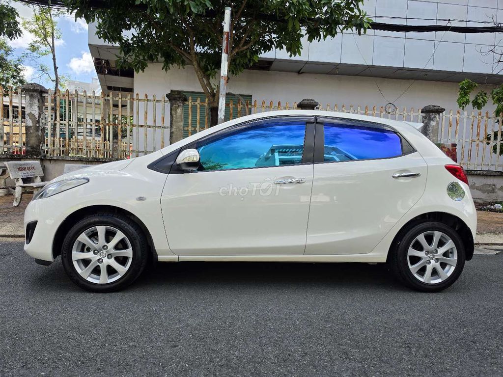 Mazda 2 2012 - ảnh 5