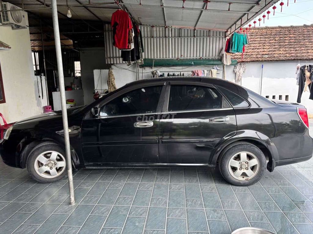Chevrolet Lacetti 2011 - ảnh 1