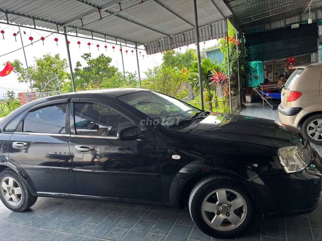Chevrolet Lacetti 2011 - ảnh 2