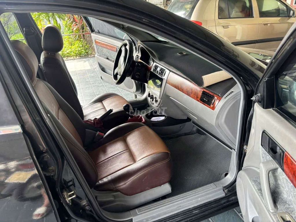 Chevrolet Lacetti 2011 - ảnh 3