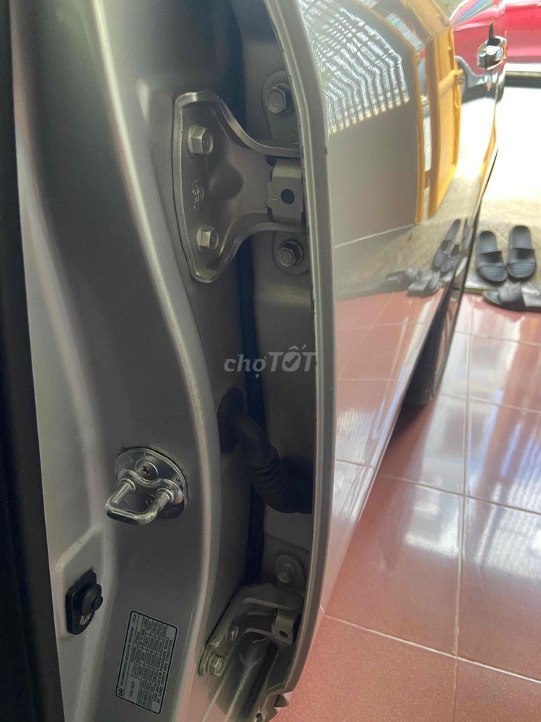 Kia Carens 2011 - ảnh 5