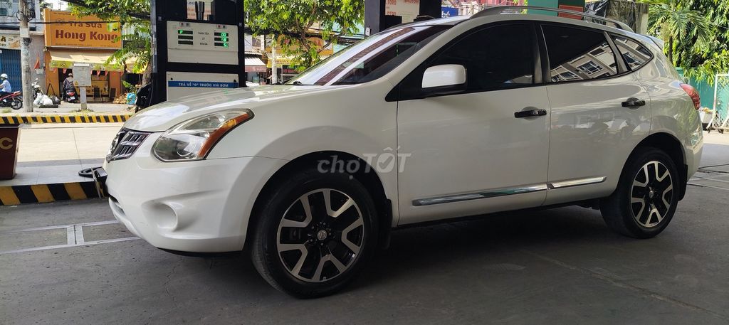 Nissan 2010 - ảnh 1