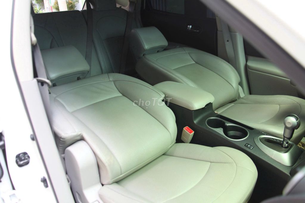 Nissan 2010 - ảnh 5