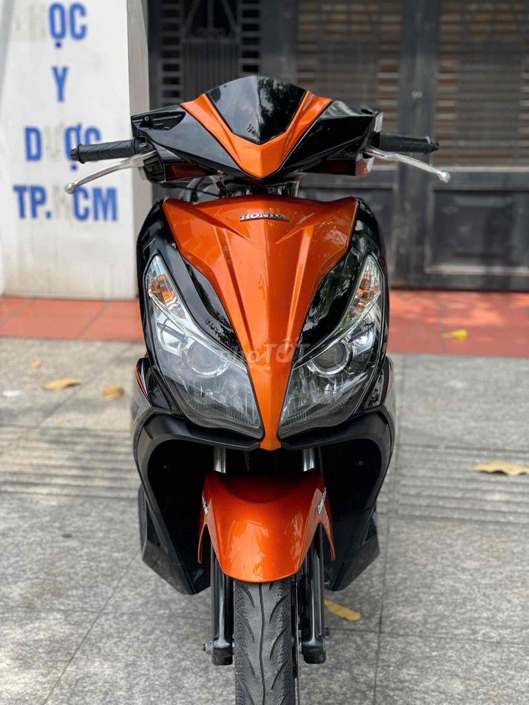 Honda Air Blade 2015 - ảnh 3
