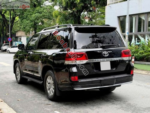 Toyota Land Cruiser 5.7 V8 2016 - ảnh 3