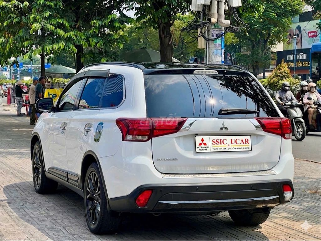 Mitsubishi Outlander 2019 - ảnh 1