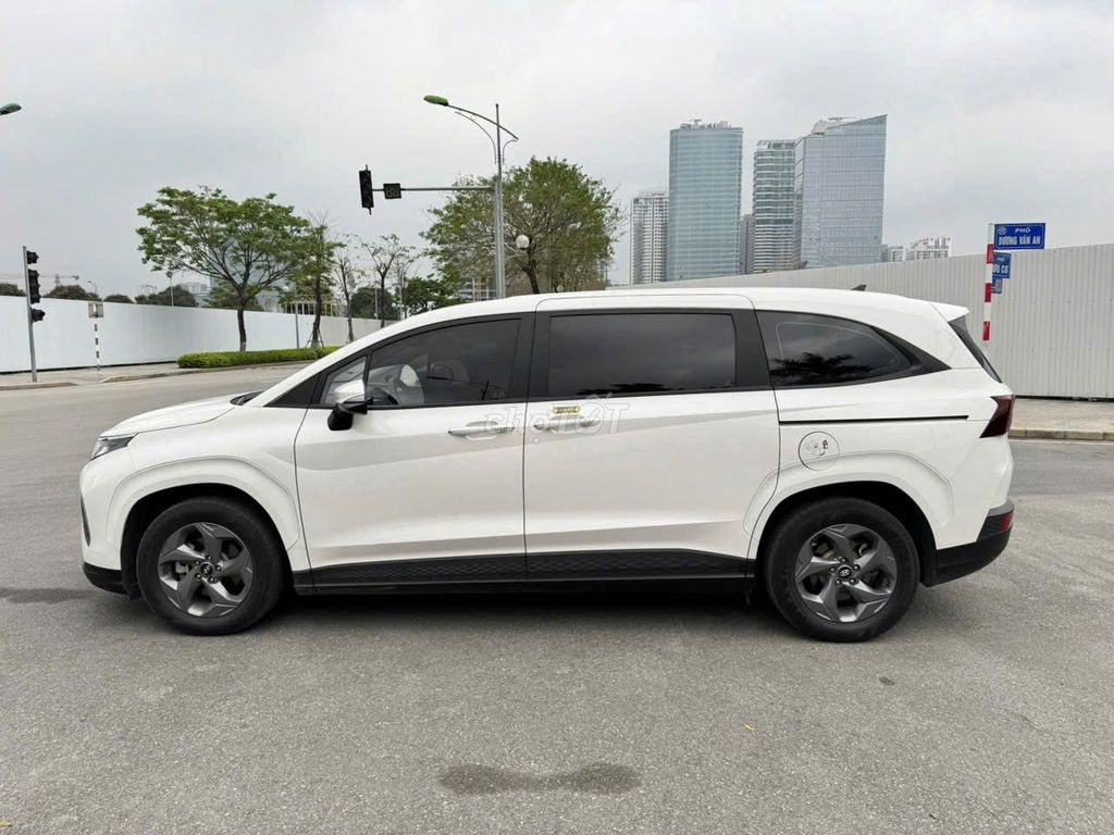 Hyundai Custin 2023 - ảnh 4