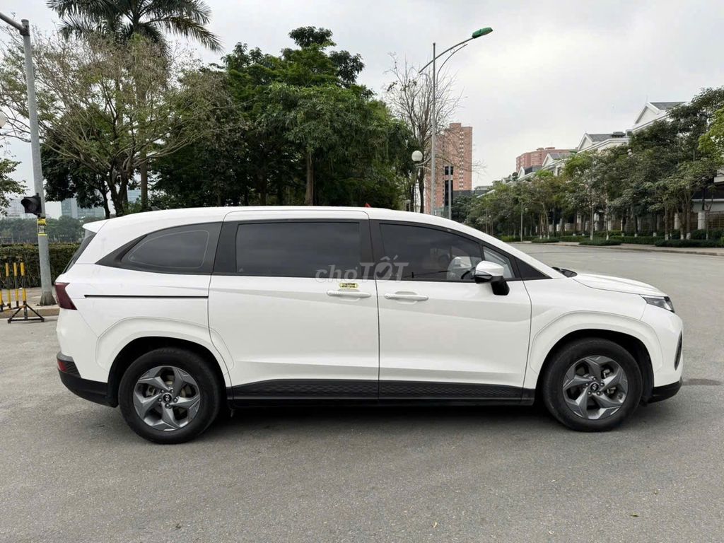 Hyundai Custin 2023 - ảnh 5