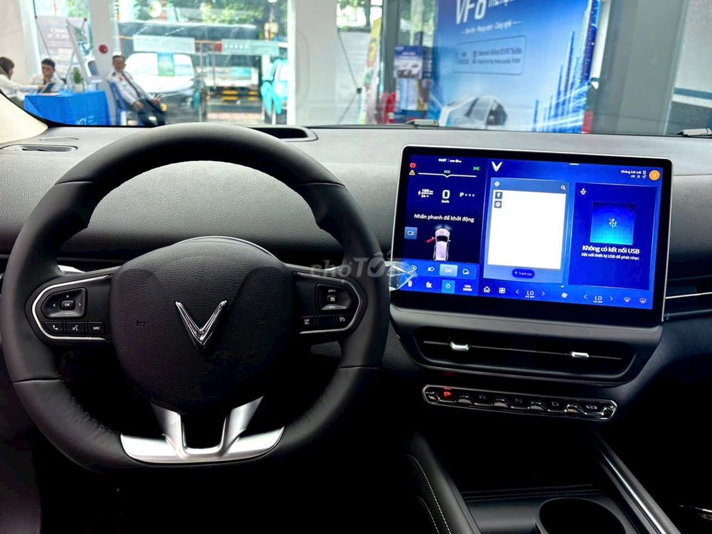 VinFast VF7 - ảnh 4