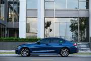 BMW 3 Series 320i Sport Line 2024 - ảnh 1