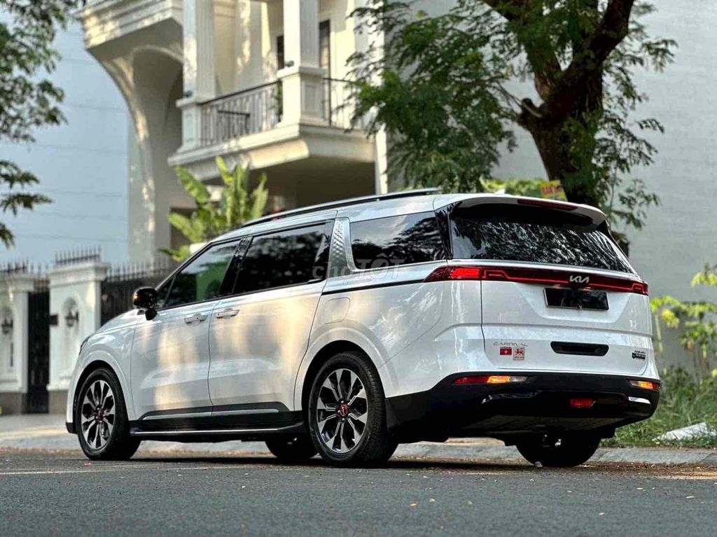 Kia Carnival 2023 - ảnh 4