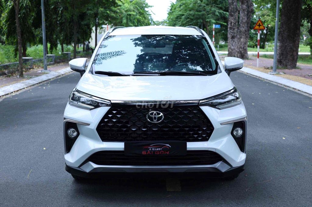 Toyota Avanza Premio 2023 - ảnh 1