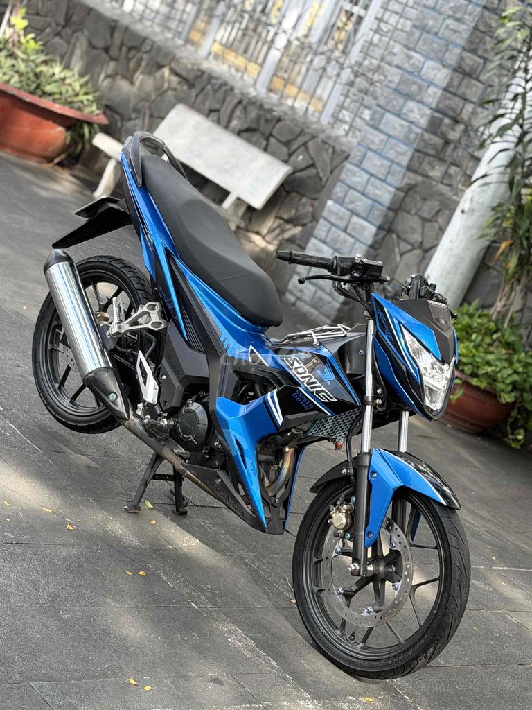 Honda 2010 - ảnh 2