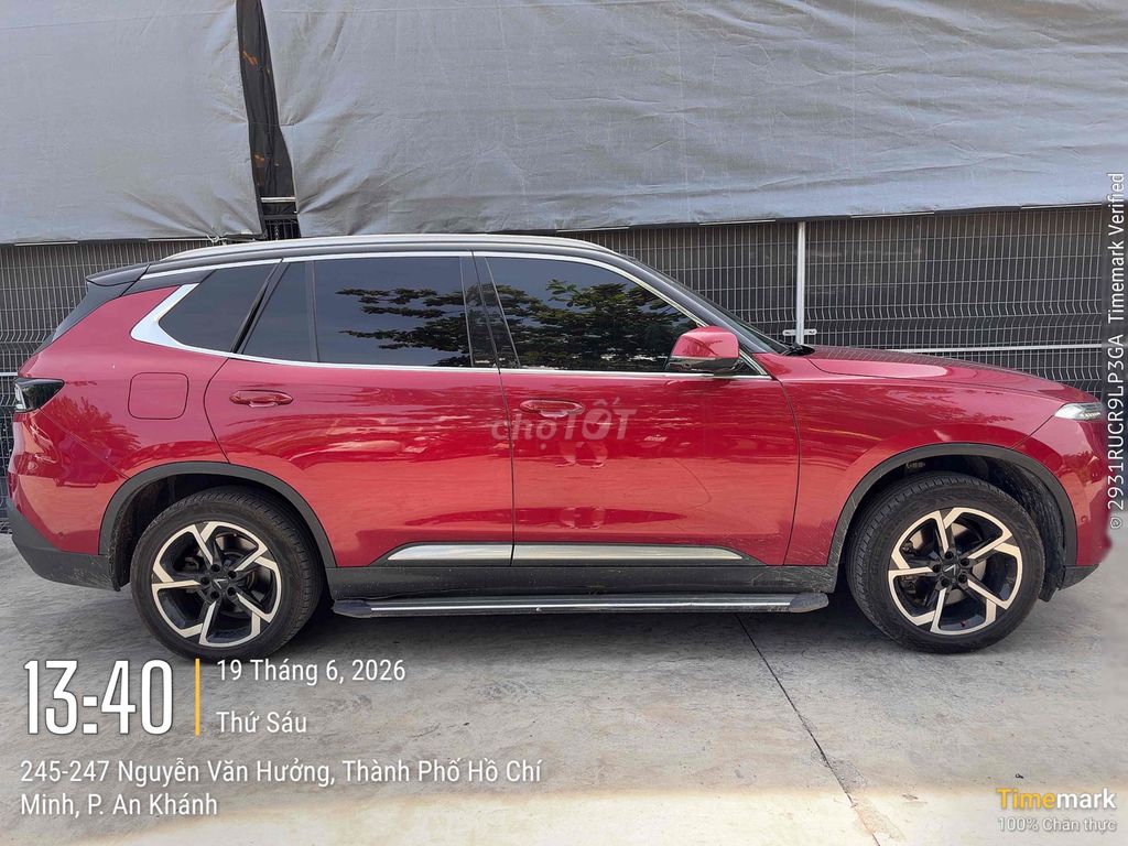 VinFast Lux SA2.0 2021 - ảnh 2