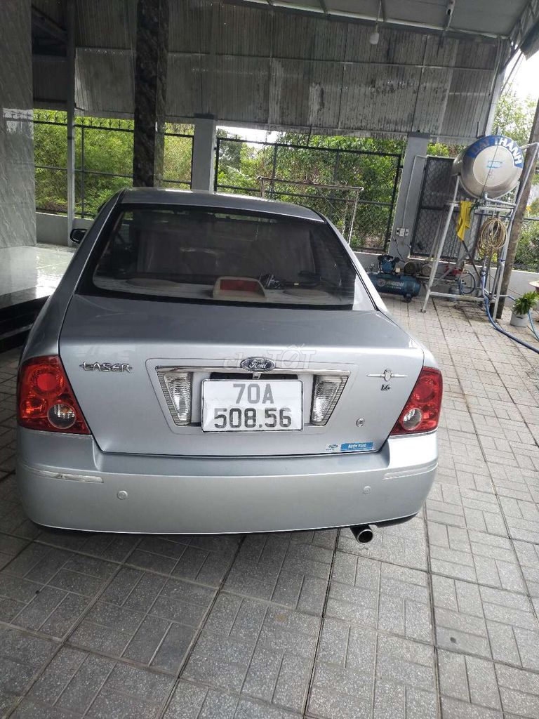 Ford Laser - ảnh 1