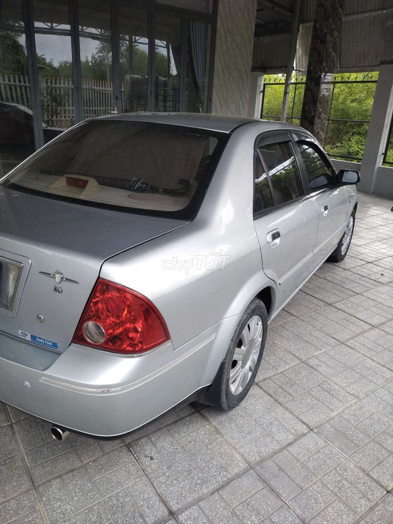 Ford Laser - ảnh 2