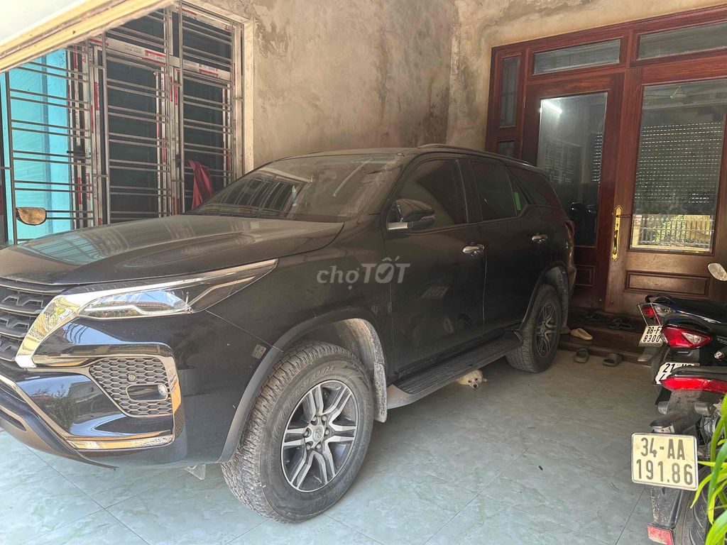 Toyota Fortuner 2022 - ảnh 2
