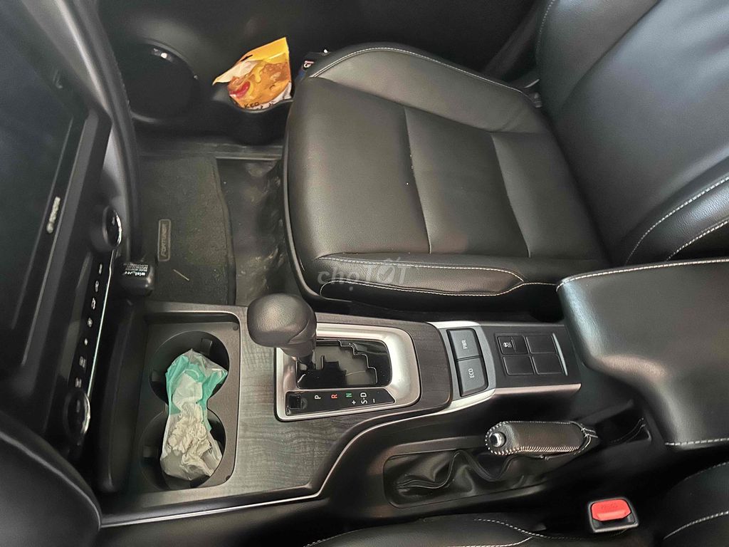 Toyota Fortuner 2022 - ảnh 4