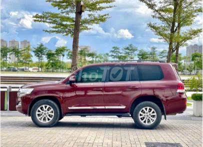 Toyota Land Cruiser 2020 - ảnh 2