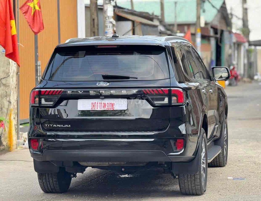 Ford Everest 2022 - ảnh 3