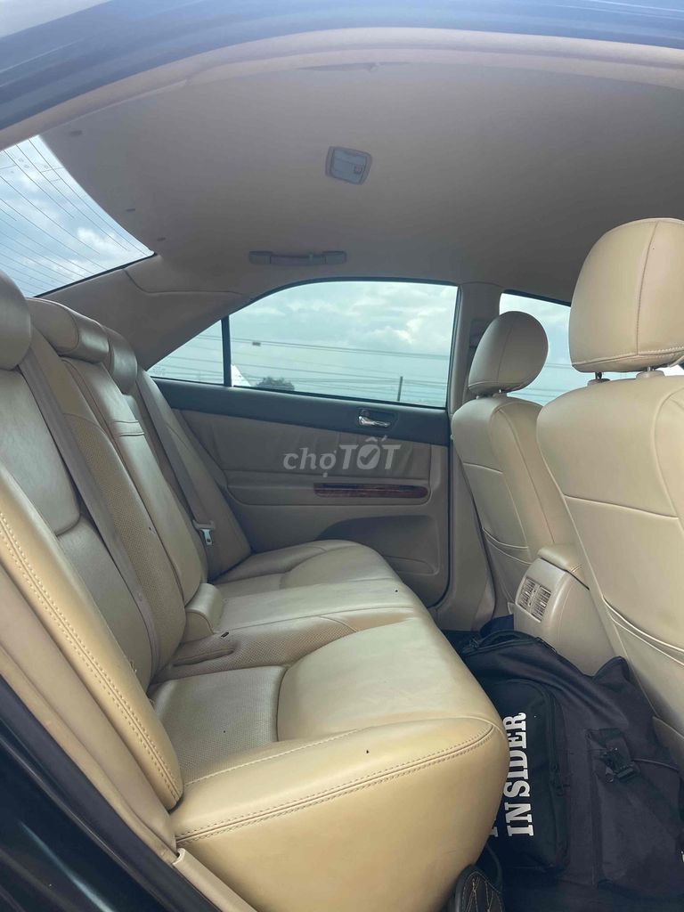 Toyota Camry - ảnh 5