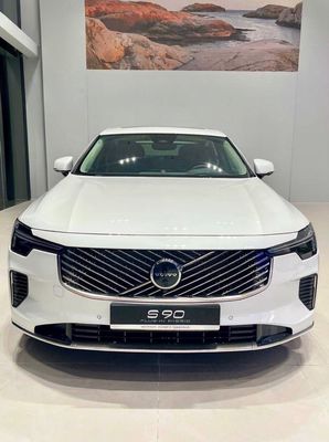 Volvo 2026 - ảnh 1