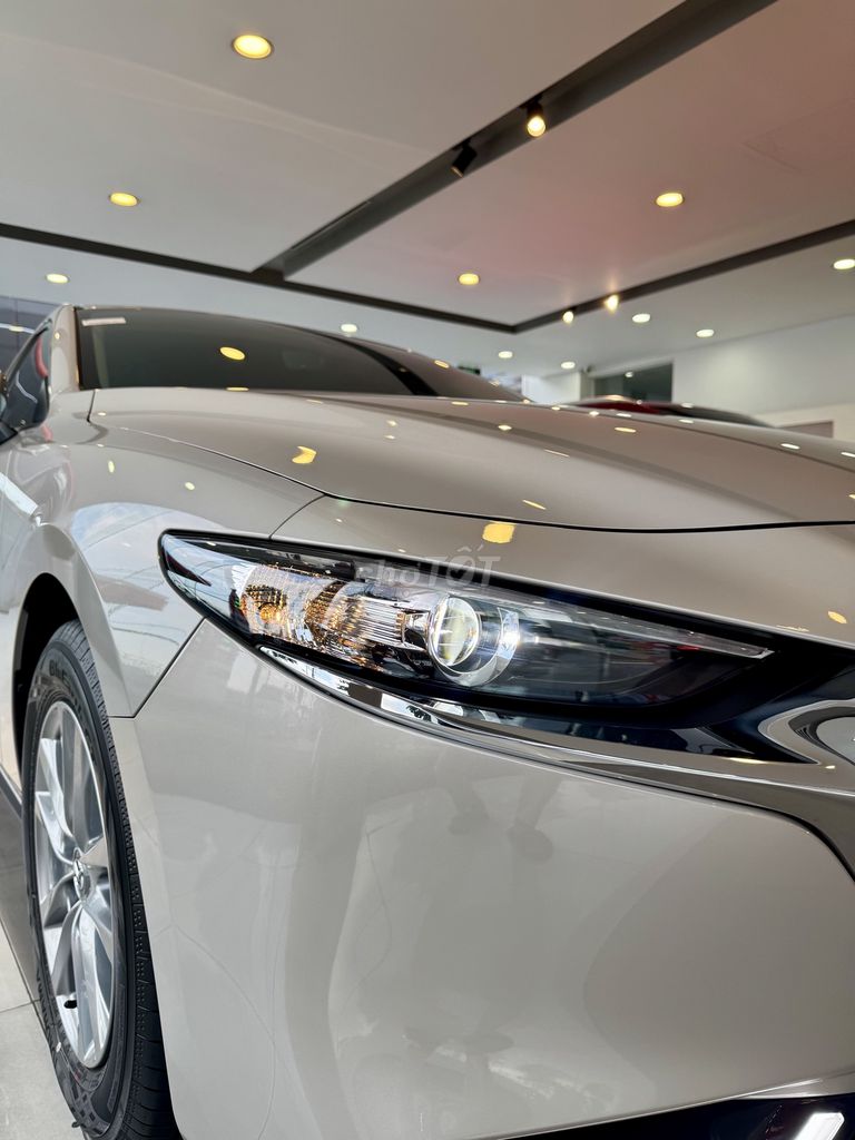 Mazda 3 - ảnh 2