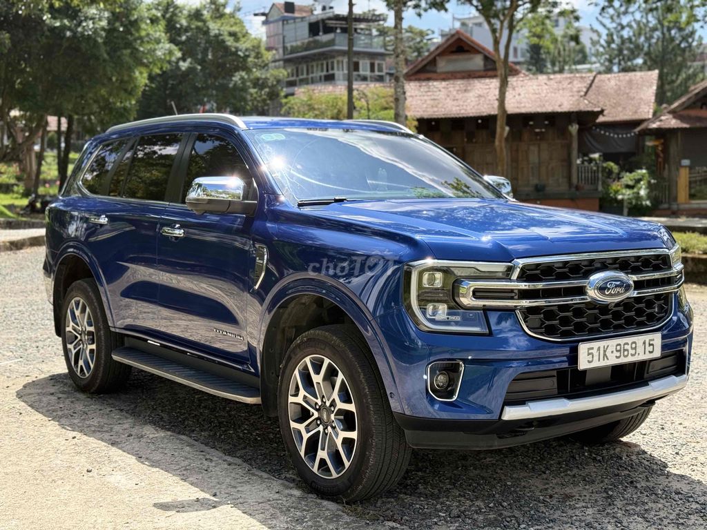 Ford Everest 2022 - ảnh 2