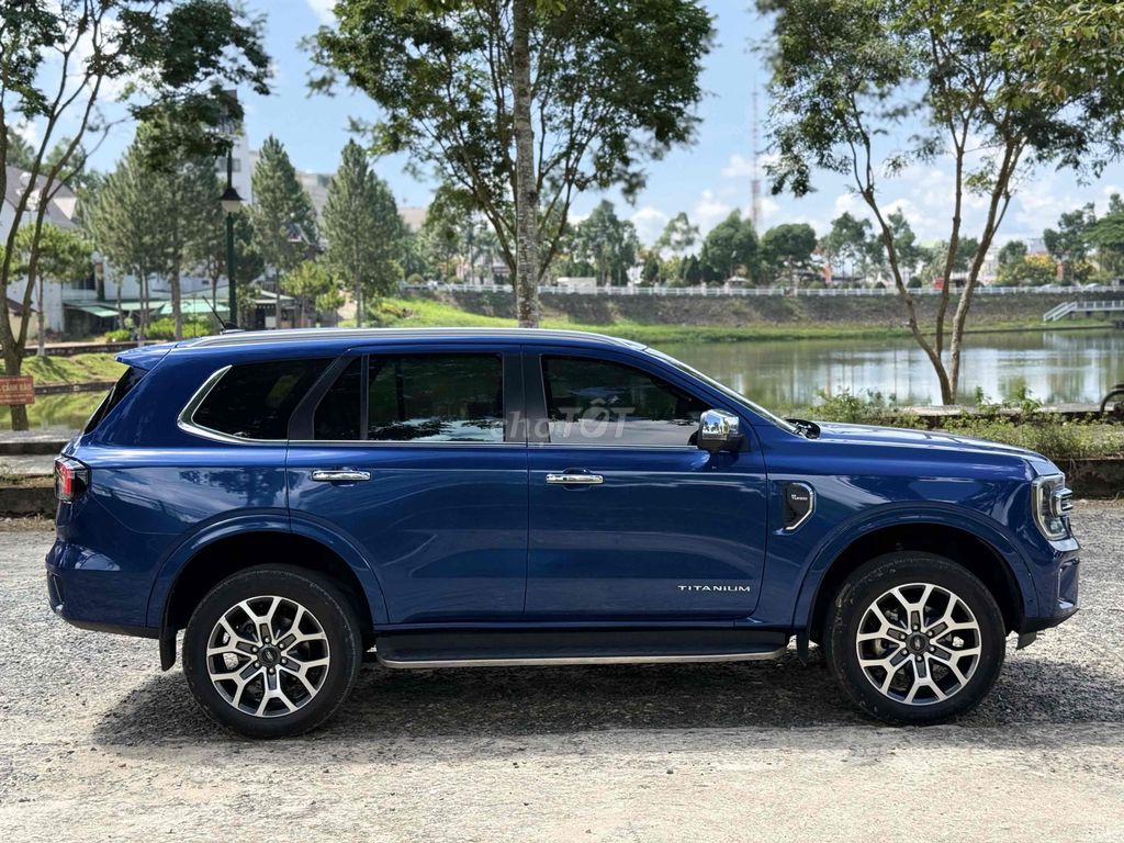 Ford Everest 2022 - ảnh 5