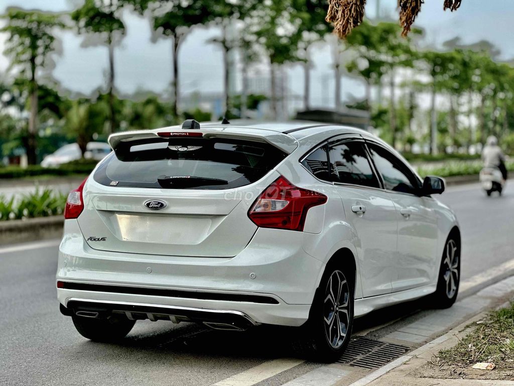 Ford Focus 2014 - ảnh 4