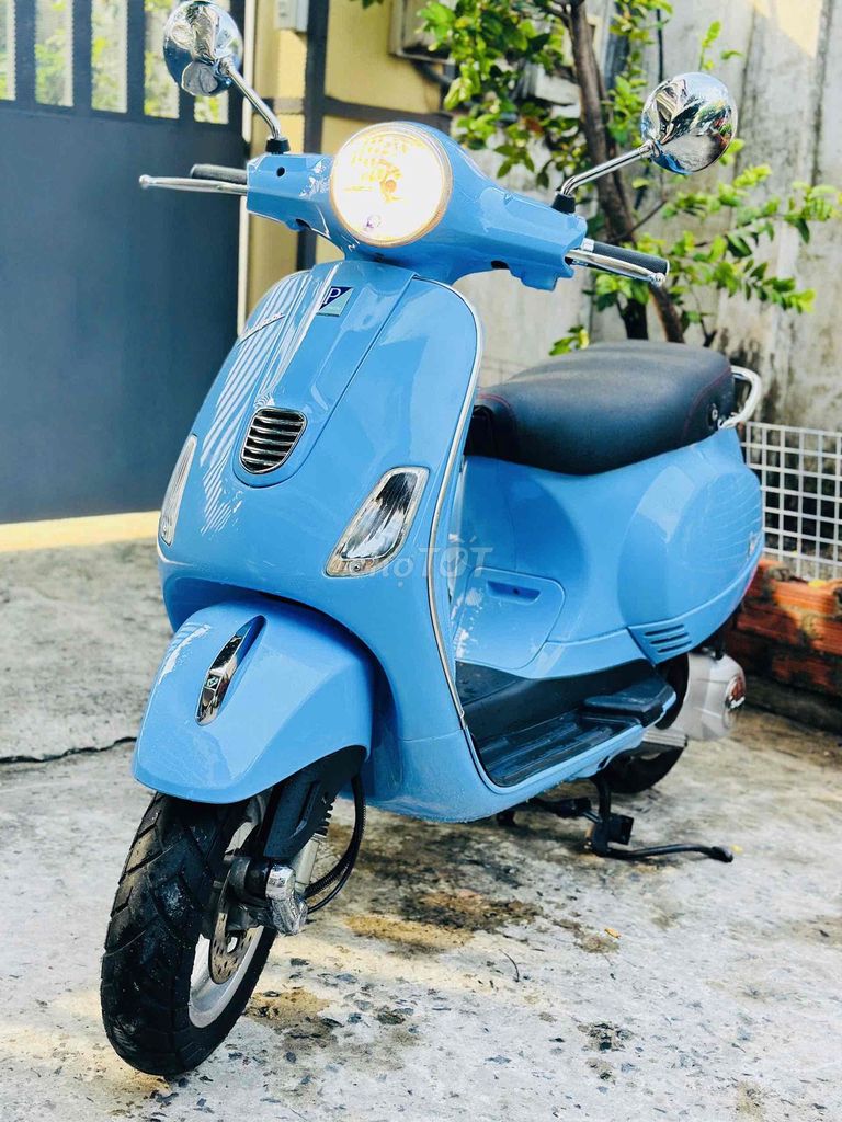Piaggio Vespa 2013 - ảnh 1