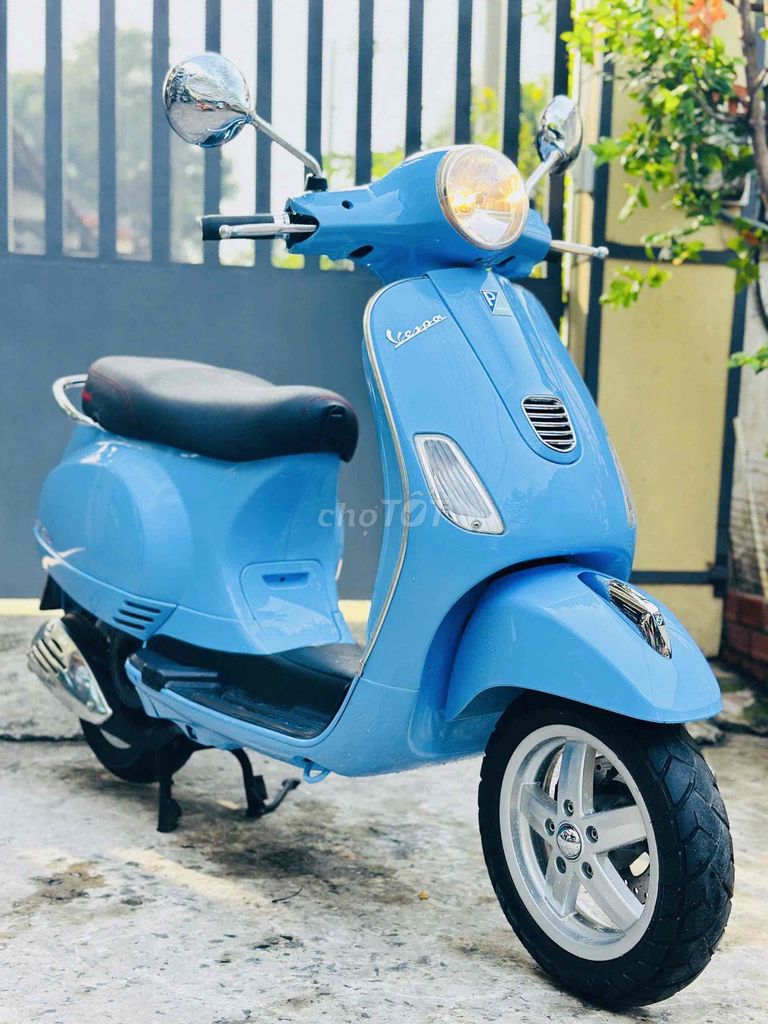 Piaggio Vespa 2013 - ảnh 3