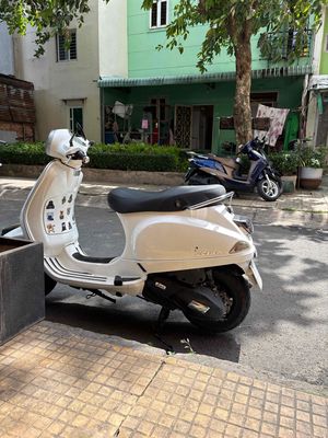 Piaggio Vespa 2018 - ảnh 1