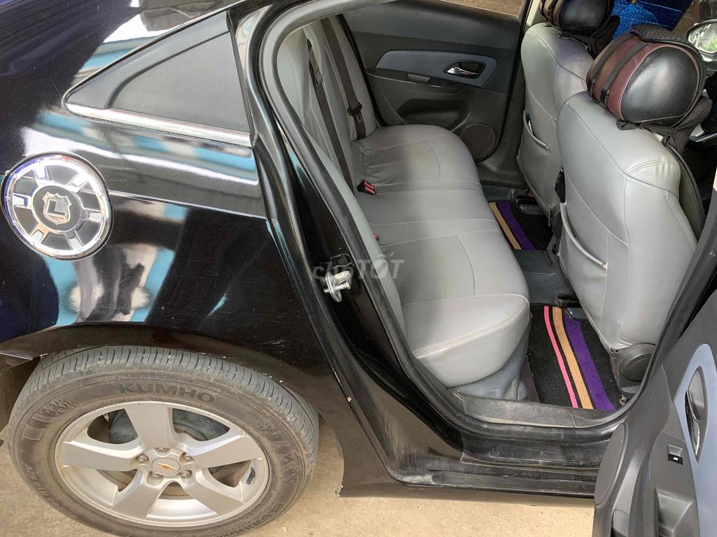 Chevrolet Cruze 2011 - ảnh 4