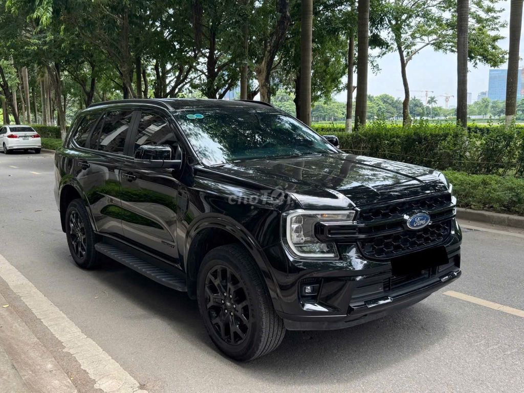 Ford Everest 2024 - ảnh 2