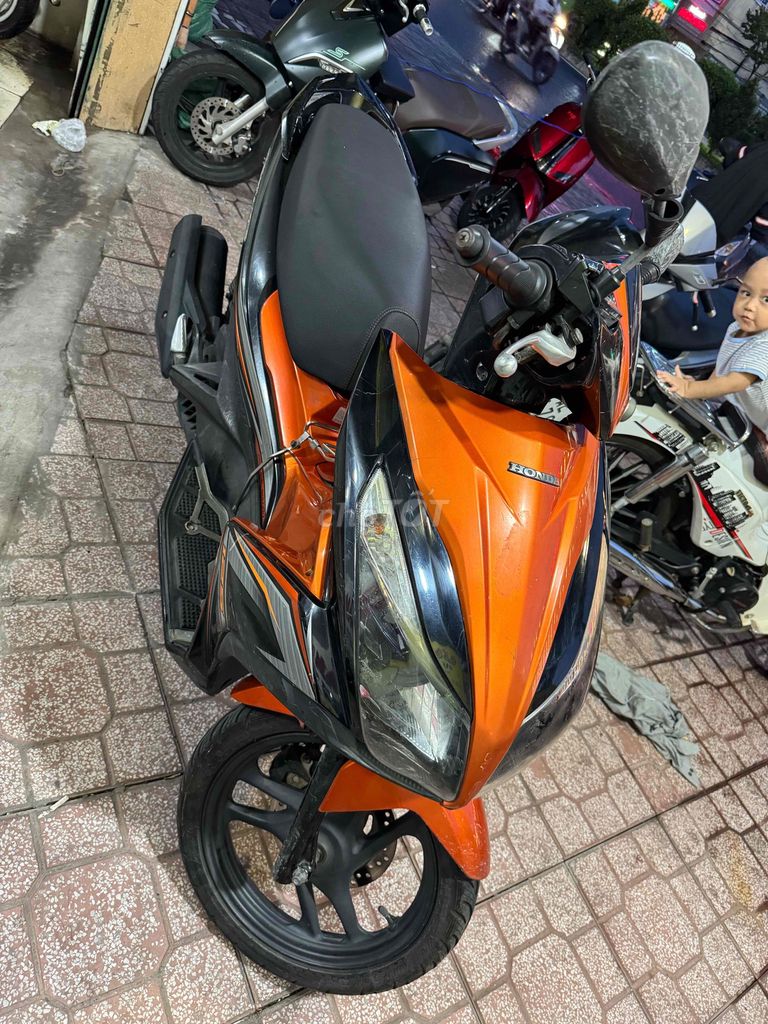 Honda Air Blade 2015 - ảnh 3