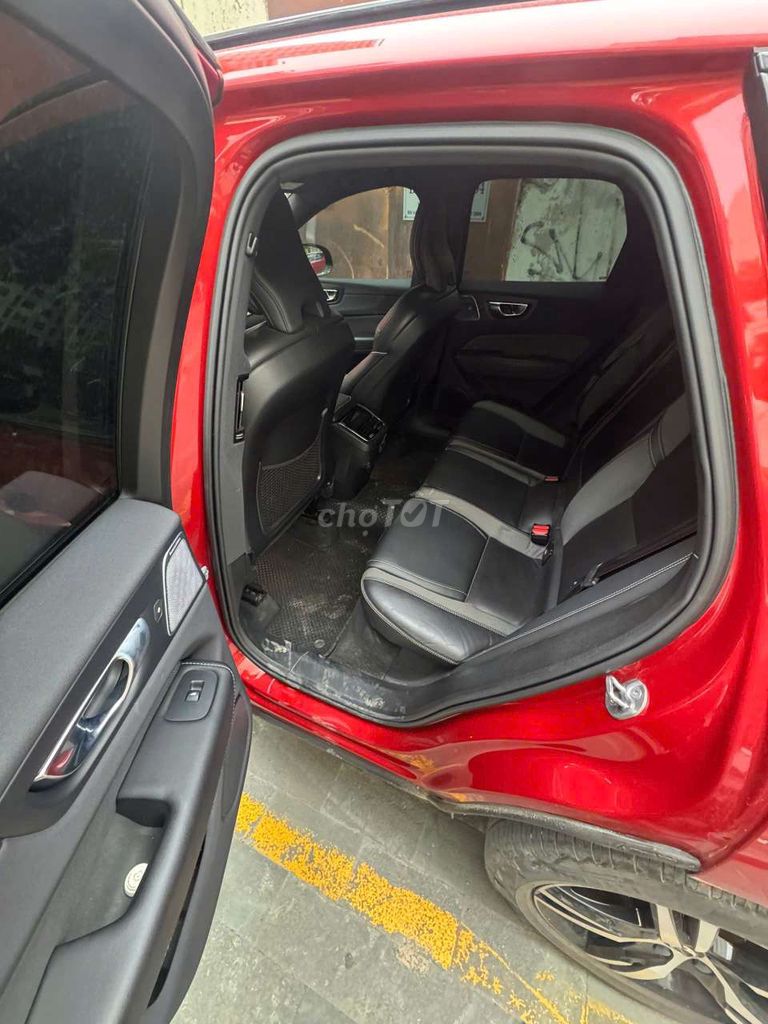 Volvo XC60 - ảnh 4