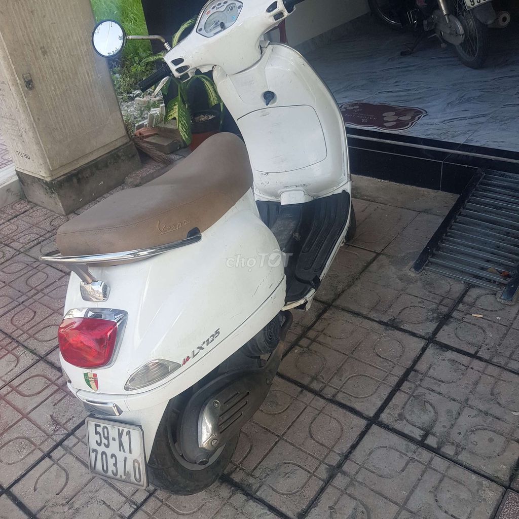 Piaggio Vespa 2010 - ảnh 2