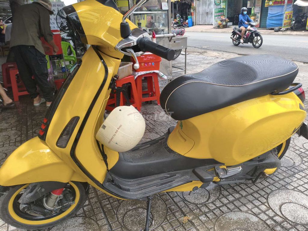 Piaggio Vespa 2022 - ảnh 1