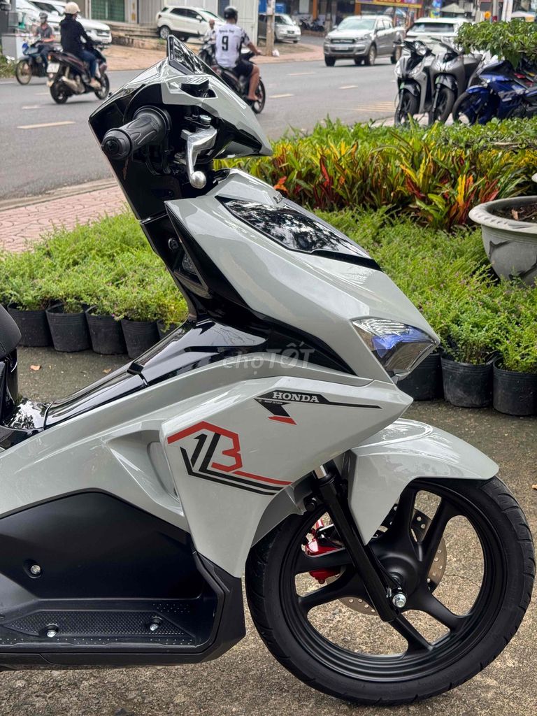 Honda Air Blade 2019 - ảnh 2