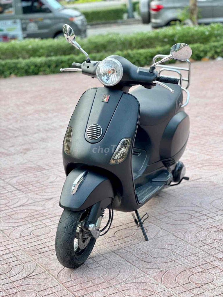 Piaggio Vespa 2012 - ảnh 1