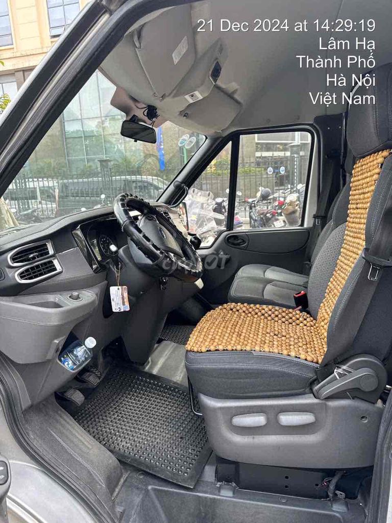 Ford Transit - ảnh 1
