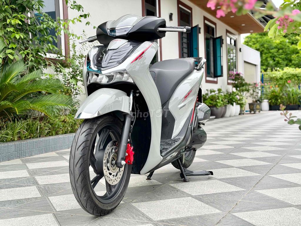 Honda SH 2025 - ảnh 3