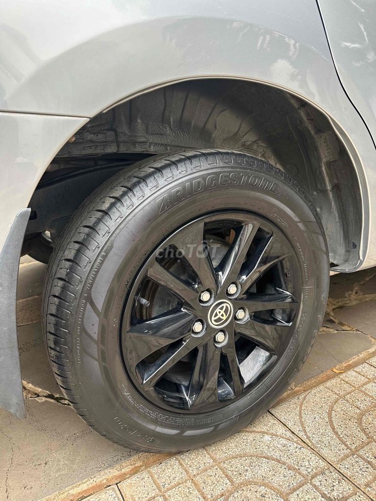 Toyota Innova 2.0E 2018 - ảnh 1