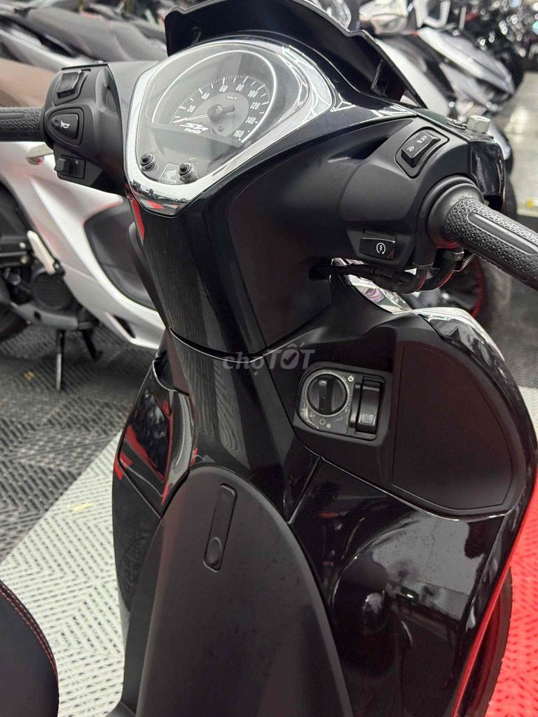 Honda SH Mode 2023 - ảnh 4