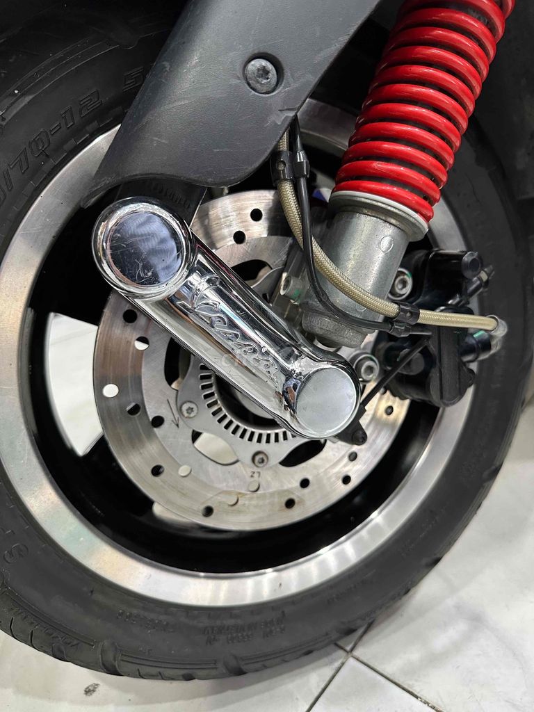 Piaggio Vespa 2018 - ảnh 2
