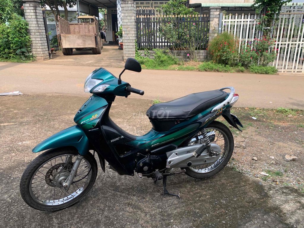 Honda Future 2005 - ảnh 2