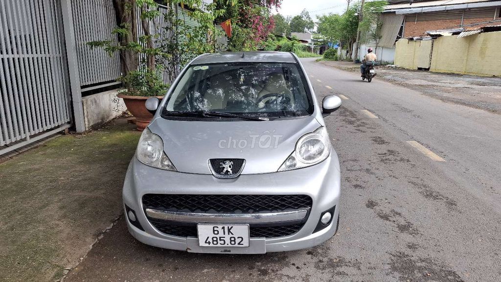 Peugeot 2010 - ảnh 1