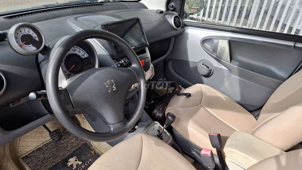 Peugeot 2010 - ảnh 3