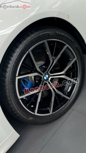 BMW 5 Series 530i M Sport 2022 - ảnh 3